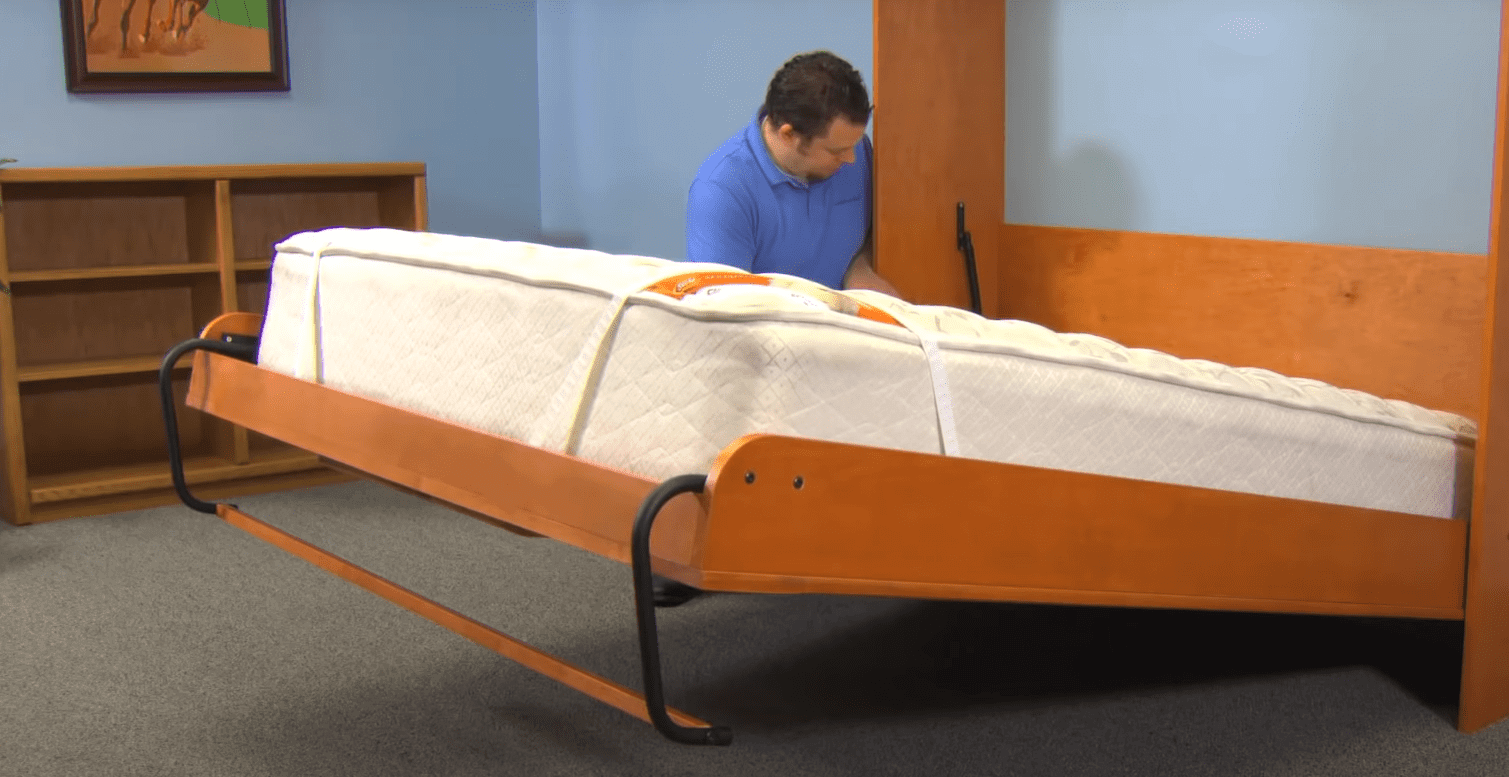Murphy Bed DIY: A Space Saving Solution